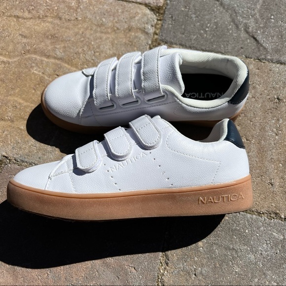 Nautica Shoes Nautica Birchbay White Tennis Shoes Sneakers Gum Sole
